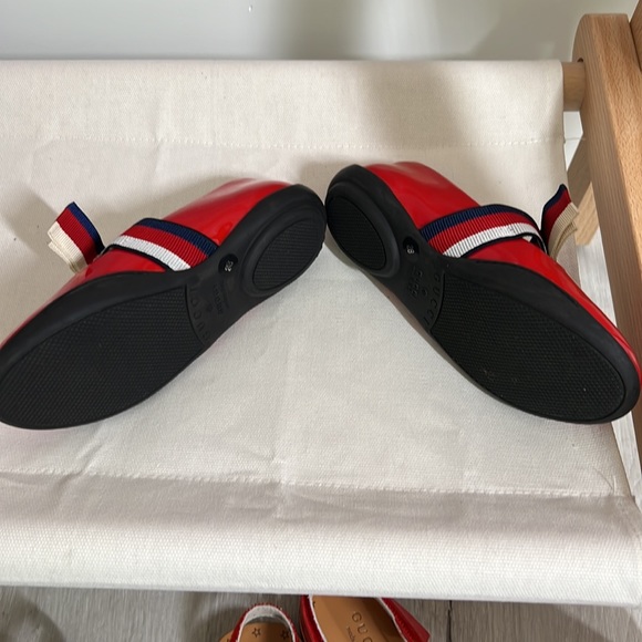 Red Girl Gucci Shoes - Picture 2 of 3